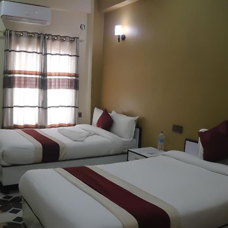 Hotel Flycatcher Chitwan- A Jungle Safari Home Sauraha Exterior photo